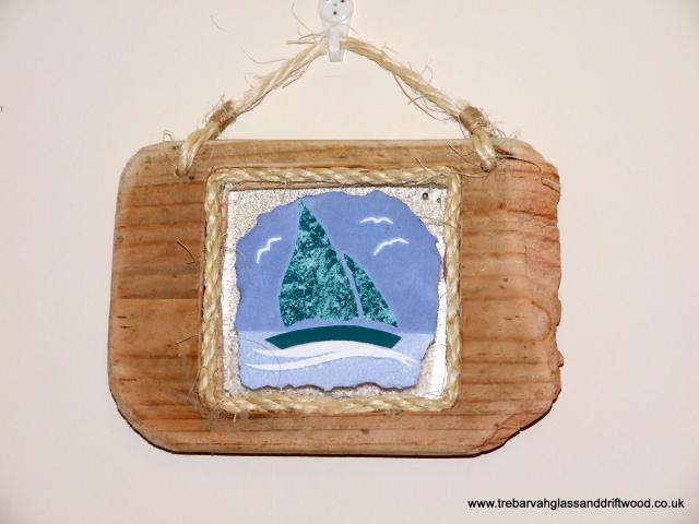 Boat_driftwood_%26_fused_glass_plaque_2.jpg