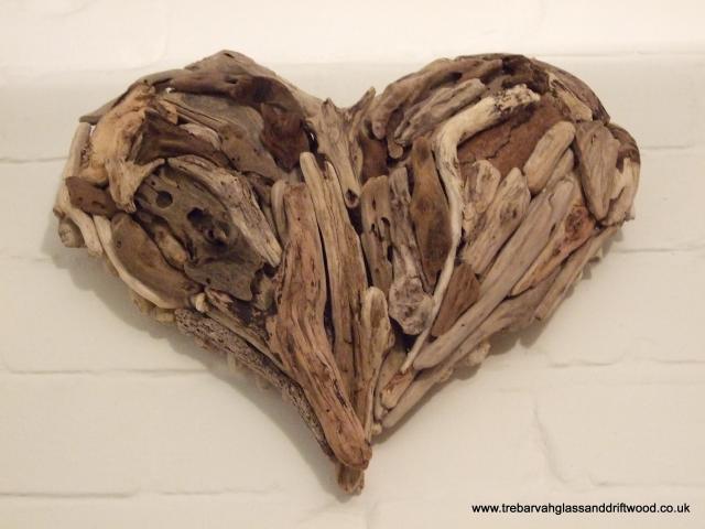 Driftwood_heart_2.jpg